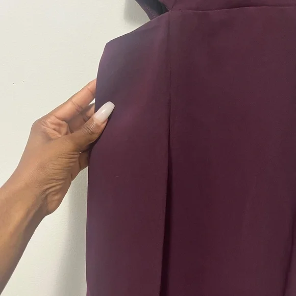 Lulu's cutout detail Dress - Picture 3 of 7